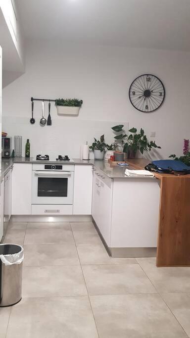 Sea View Boutique Apartment